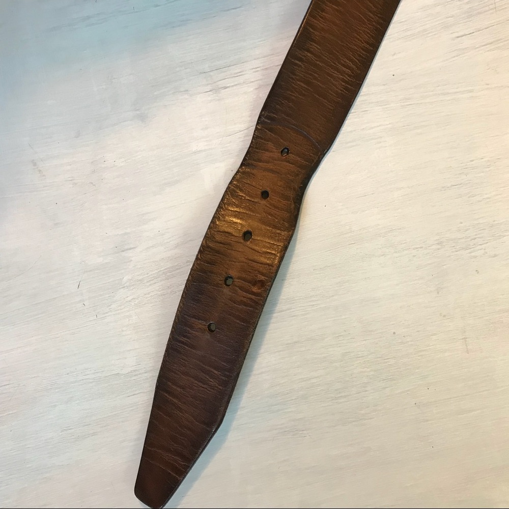 GAP Retro Inspired Leather Belt - Picture 5 of 7